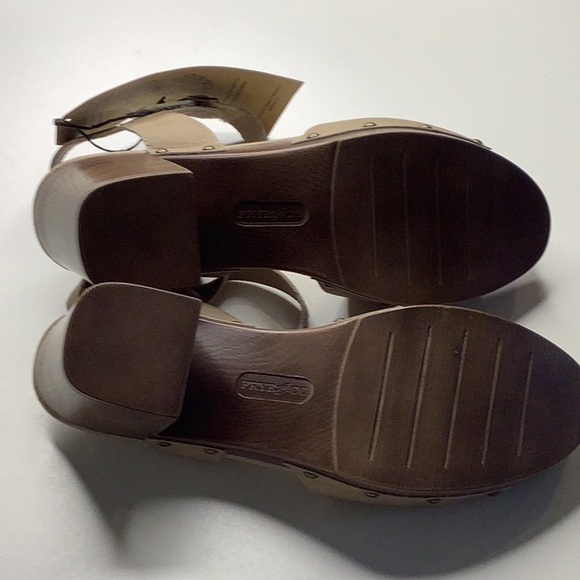 Frye and Co. Size 10 Women’s Girard Heeled Sandals. New With Tags. - Picture 10 of 10